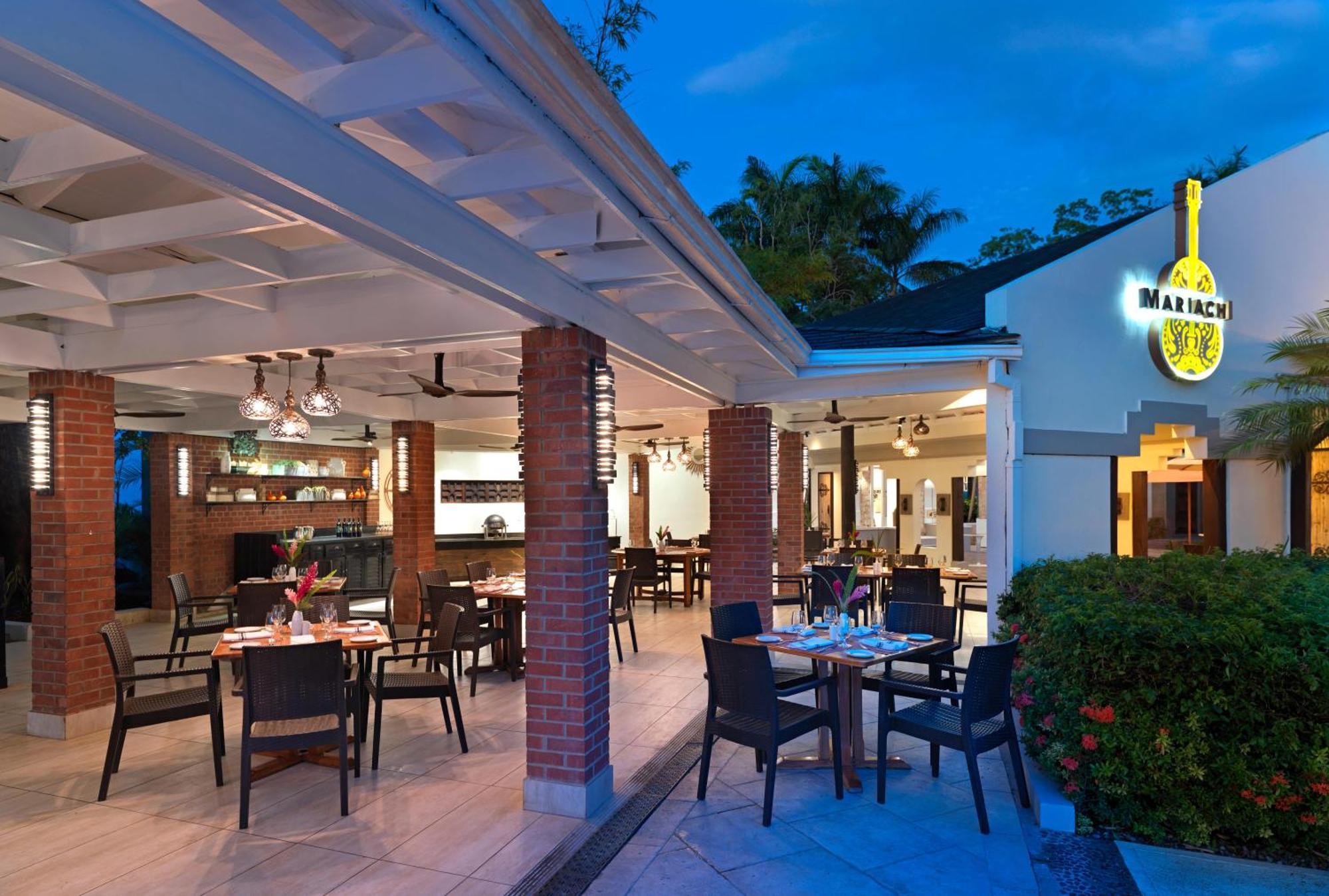Beaches Negril Resort And Spa Extérieur photo